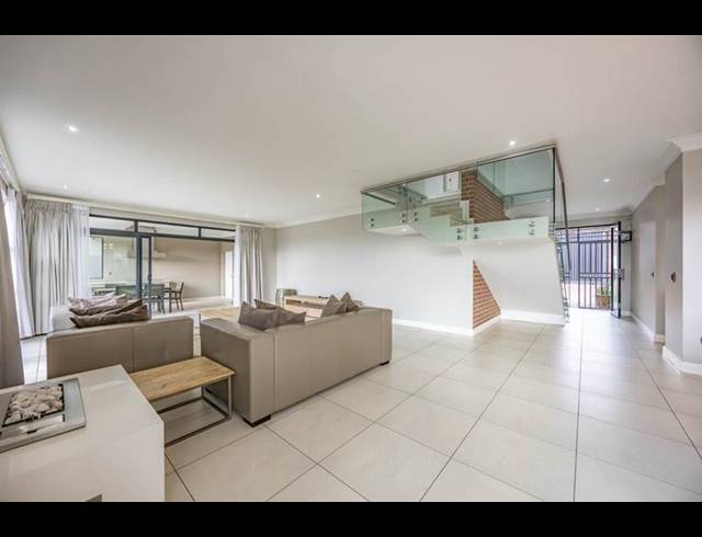 3 BEDROOM CLUSTER FOR SALE IN WATERKLOOF HEIGHTS